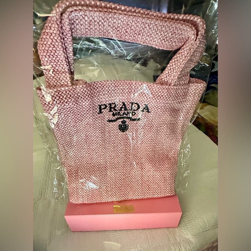 Prada Pink Straw Tote with Black Logo - Picture 7 of 14